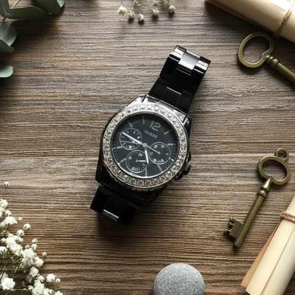 🖤 Women’s Black GUESS Watch | Pre-Loved | Needs Battery